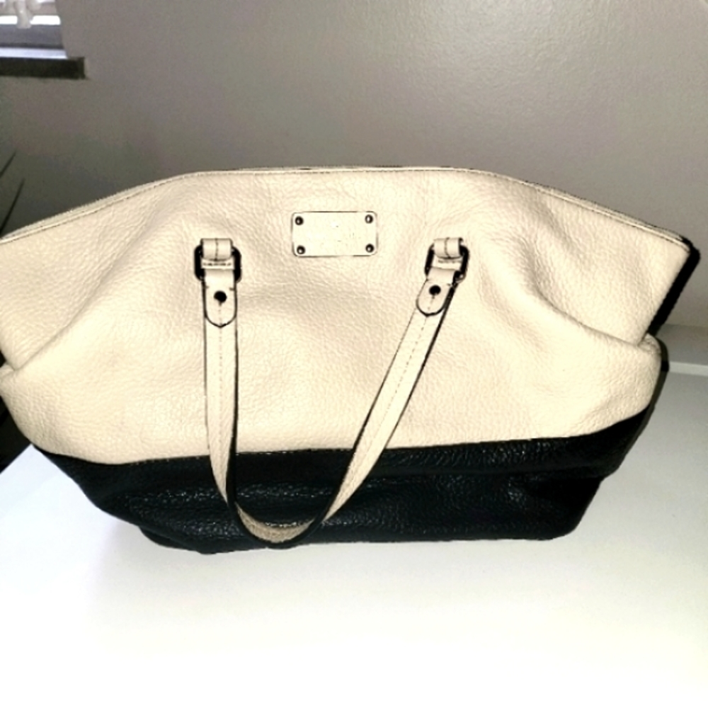 Kate Spade Purse - Picture 2 of 7